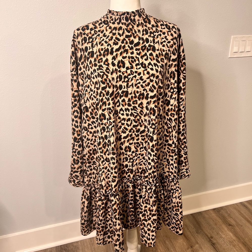 ASOS Cheetah 🐆/ Leopard Print High Neck Dress